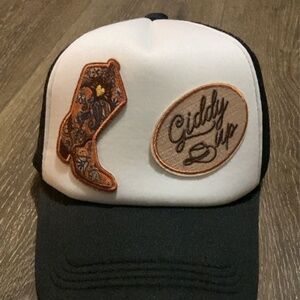 Trucker hat western patches giddy up boot print